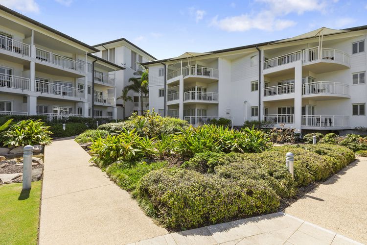 Resort on the Beach 4302 with resort Pool