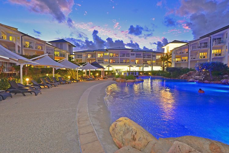 Resort on the Beach 4302 with resort Pool