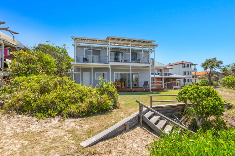 Sandpiper Beachfront House – Hastings Point