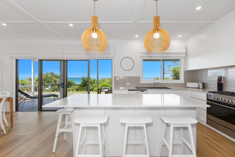 Sandpiper Beachfront House – Hastings Point