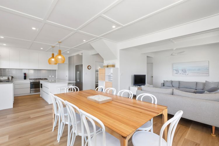 Sandpiper Beachfront House – Hastings Point