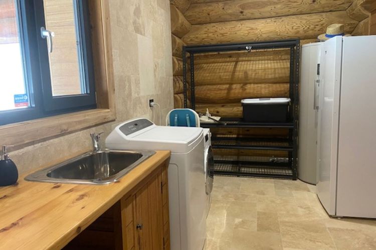 The Log House – Jindabyne