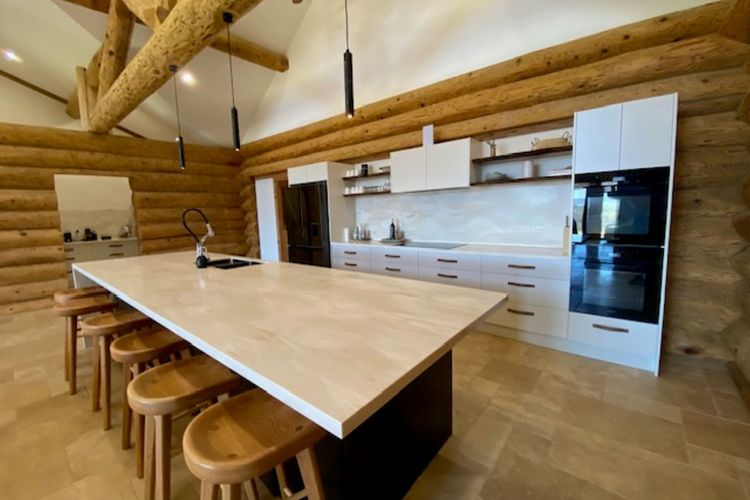 The Log House – Jindabyne