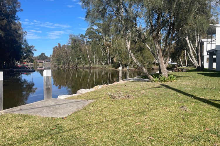 CABIN 52 – Lake Conjola