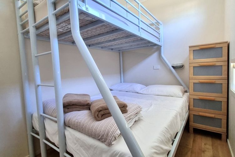 CABIN 44 – Lake Conjola