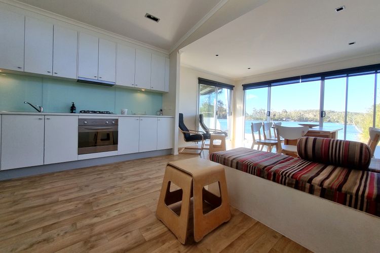 CABIN 44 – Lake Conjola