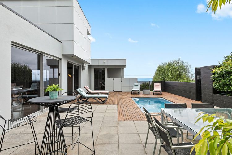 Azure – Absolute Beachfront Luxury, Wifi, Spa