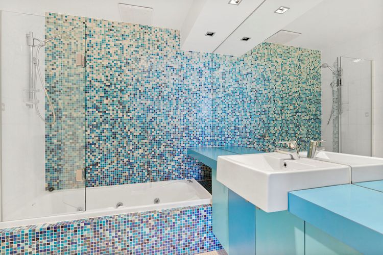 Azure – Absolute Beachfront Luxury, Wifi, Spa