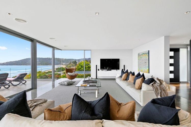 Azure – Absolute Beachfront Luxury, Wifi, Spa