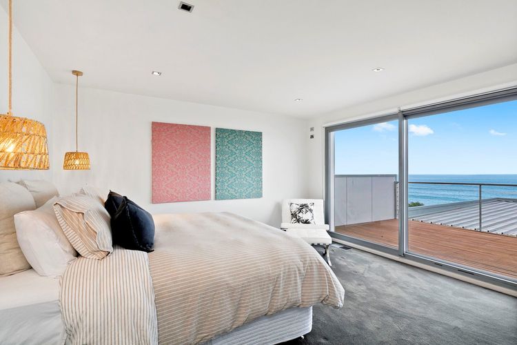 Azure – Absolute Beachfront Luxury, Wifi, Spa
