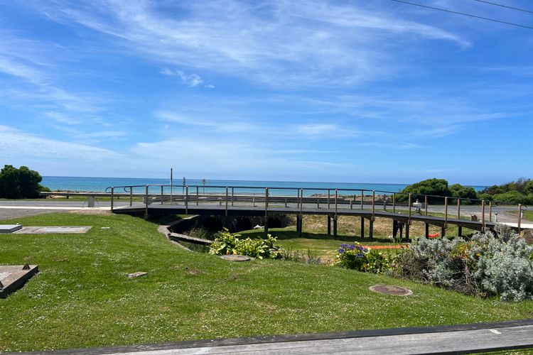 On the Beach @ Apollo