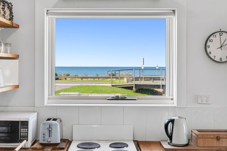 On the Beach @ Apollo