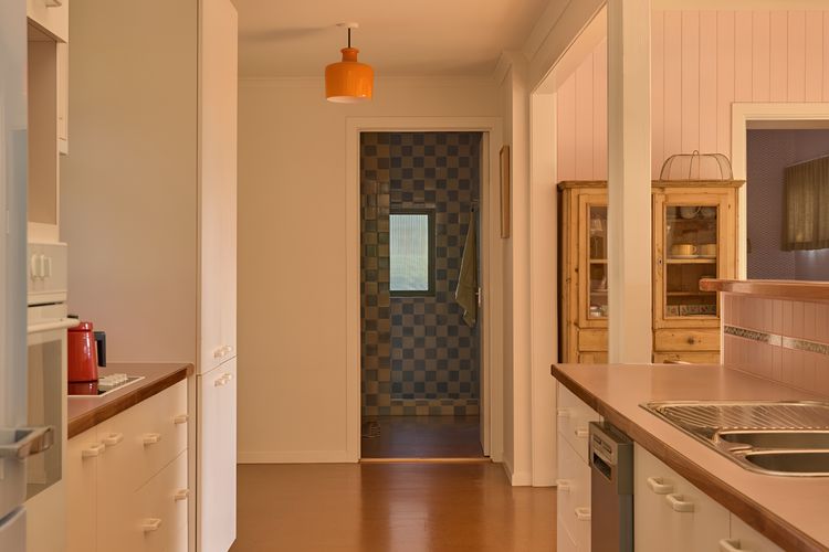 Lay Day House