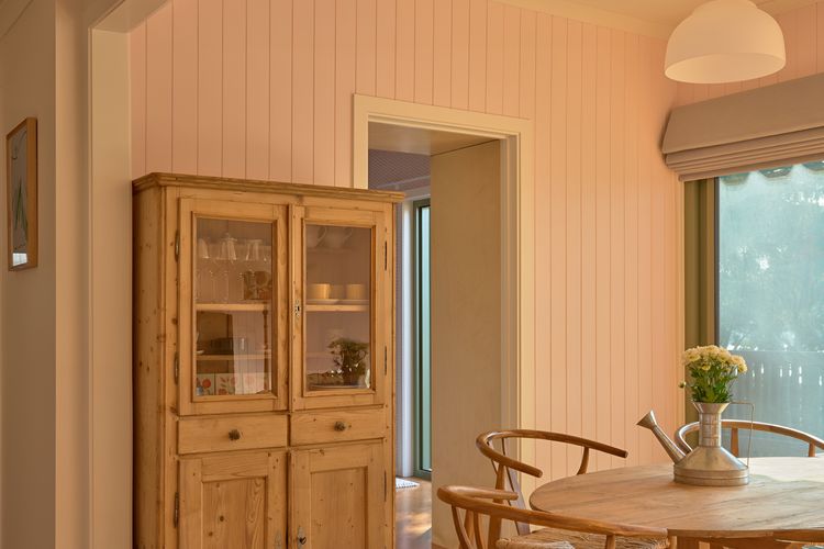 Lay Day House