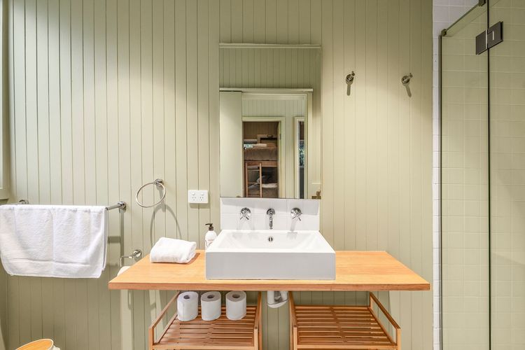 Bluewater Luxury Lorne