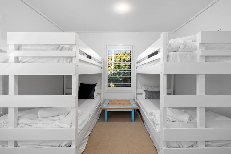 Fern – Ocean Views, Middle Of Town, Wi-Fi And Pet Friendly