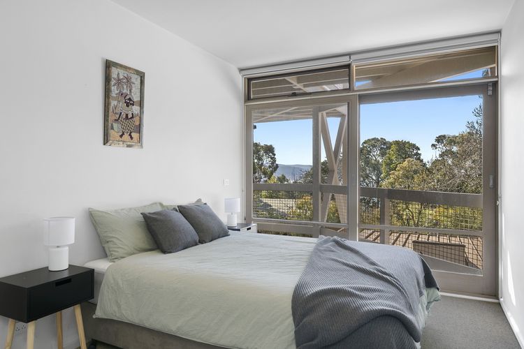 Lorne Lodge