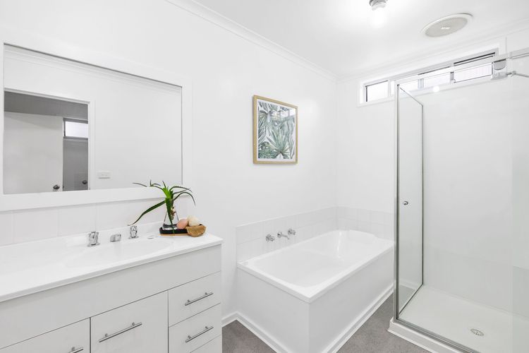 Lorne Suite Lorne