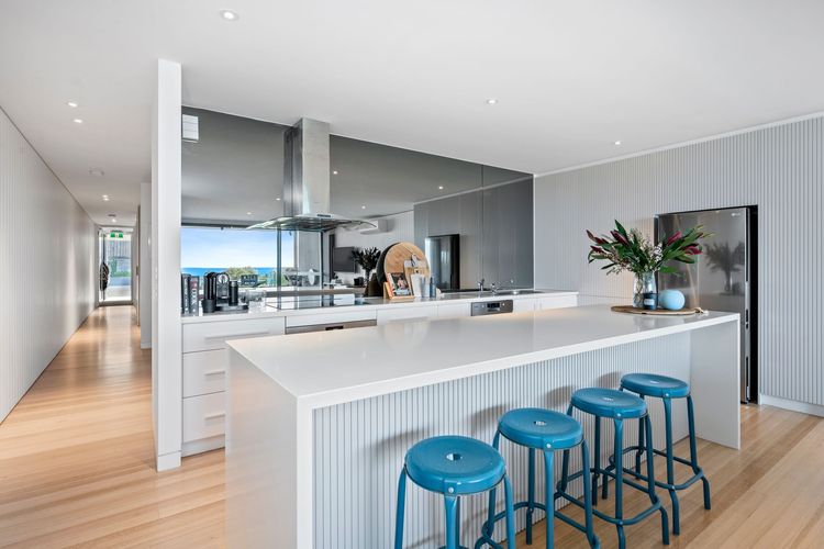 Louttit Bay Apartment 1