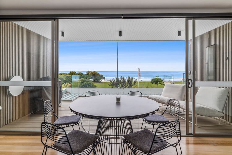 Louttit Bay Apartment 1