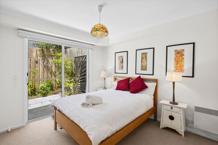 Luxury Lorne