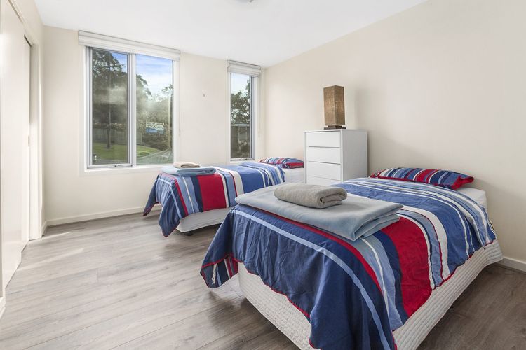 Point Grey Apartment 13