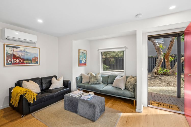 Point Roadknight Paradise