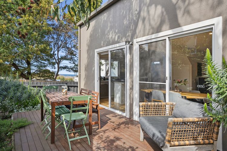 Point Roadknight Paradise