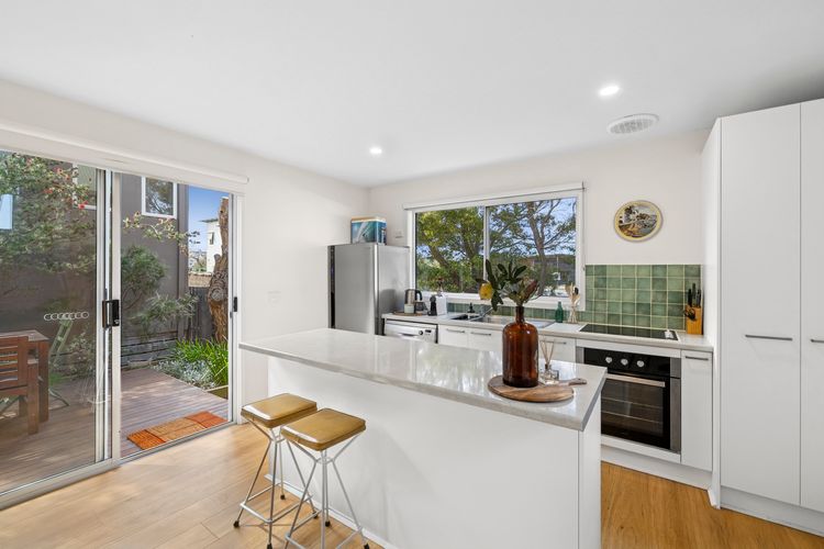 Point Roadknight Paradise