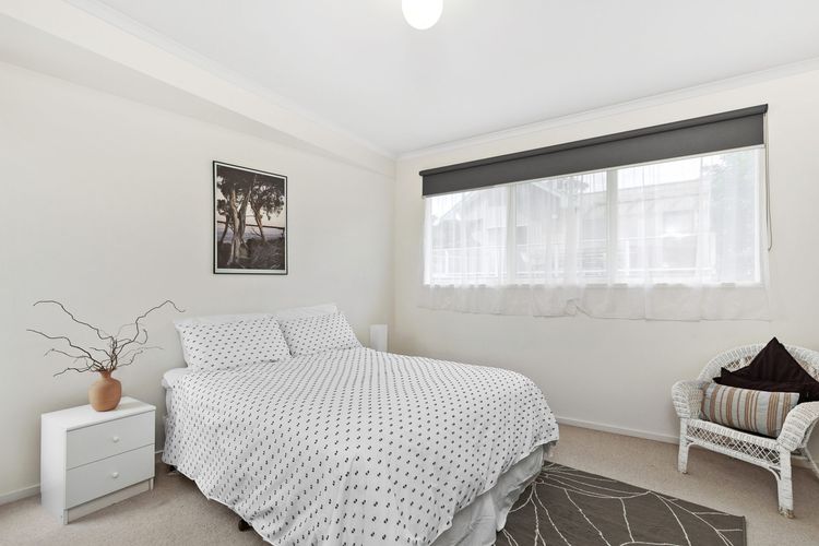 Seabreeze – Central Lorne