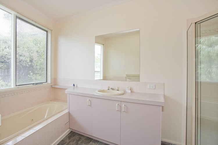 Seabreeze – Central Lorne