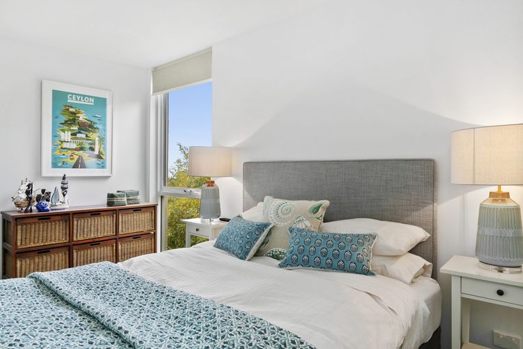 Seadream – Breathtaking Views And Wi-Fi