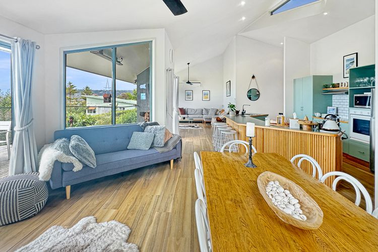 SeaEsta – Modern Beachside Escape in Tranquil North Lorne