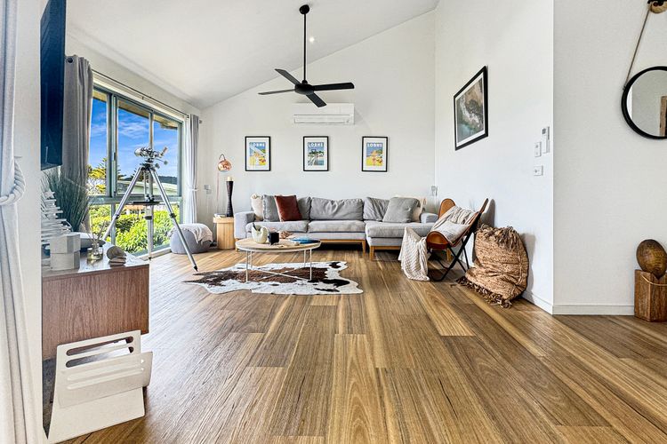 SeaEsta – Modern Beachside Escape in Tranquil North Lorne