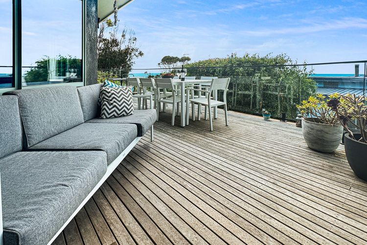 SeaEsta – Modern Beachside Escape in Tranquil North Lorne