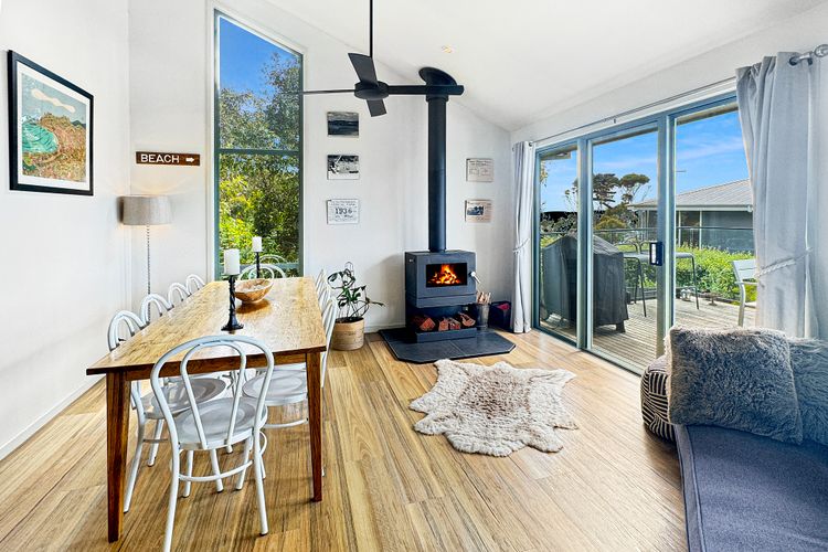 SeaEsta – Modern Beachside Escape in Tranquil North Lorne