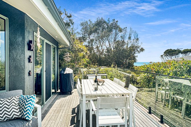 SeaEsta – Modern Beachside Escape in Tranquil North Lorne