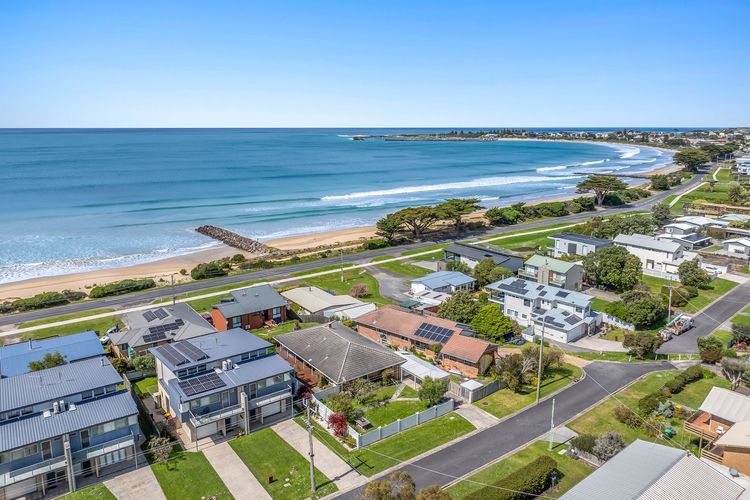 Sea-Esta – Room For All The Family