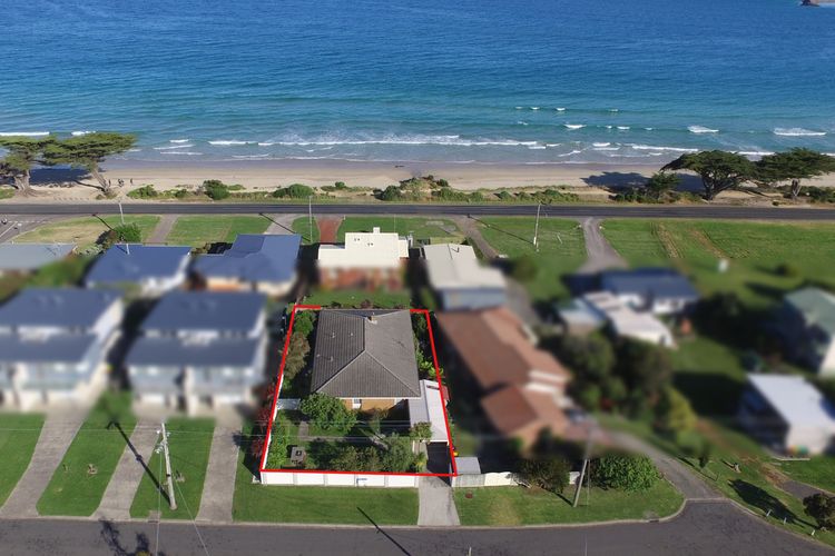 Sea-Esta – Room For All The Family
