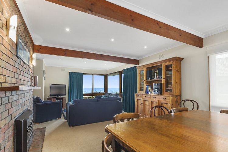 Sea-Esta – Room For All The Family