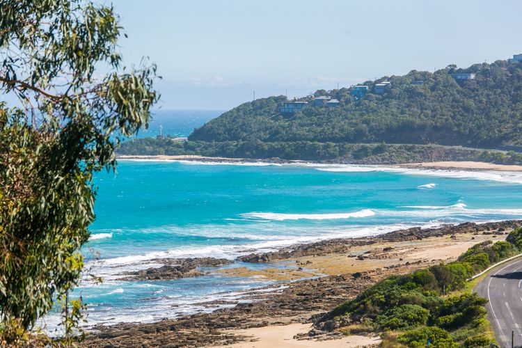 Shorebreak – Listen To The Waves