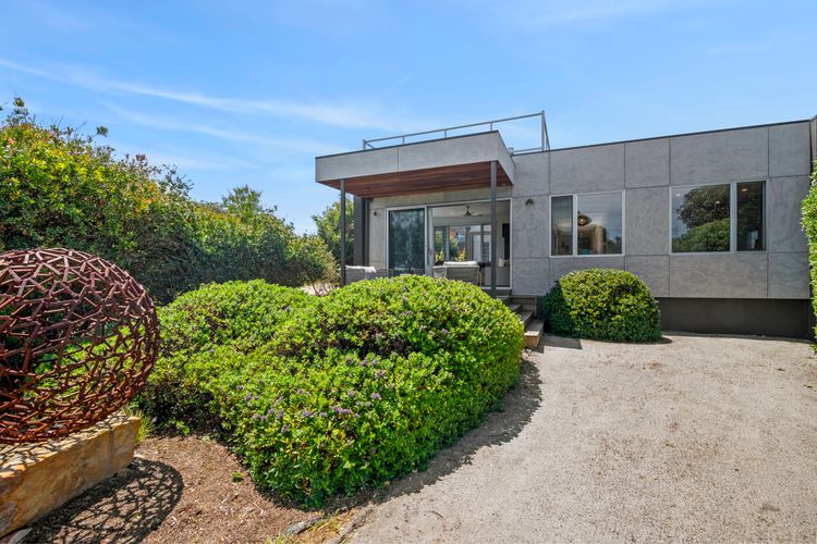 Sirocco – Recently renovated, Roof Top Deck And Pet Friendly in Aireys Inlet
