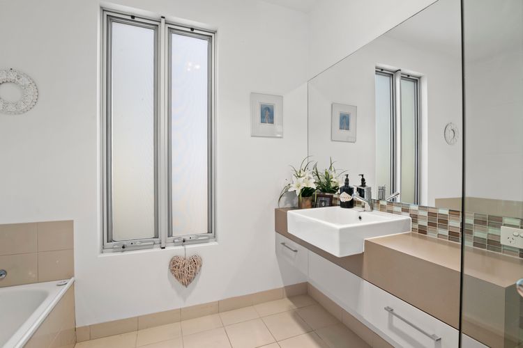 Sirocco – Recently renovated, Roof Top Deck And Pet Friendly in Aireys Inlet