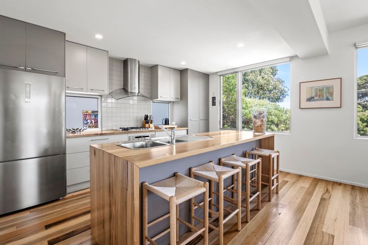 Sirocco – Recently renovated, Roof Top Deck And Pet Friendly in Aireys Inlet