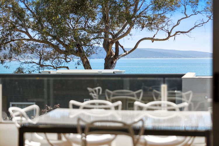 Apartment 18 Kalimna