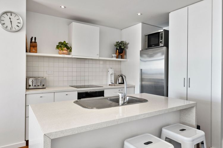 Apartment 18 Kalimna