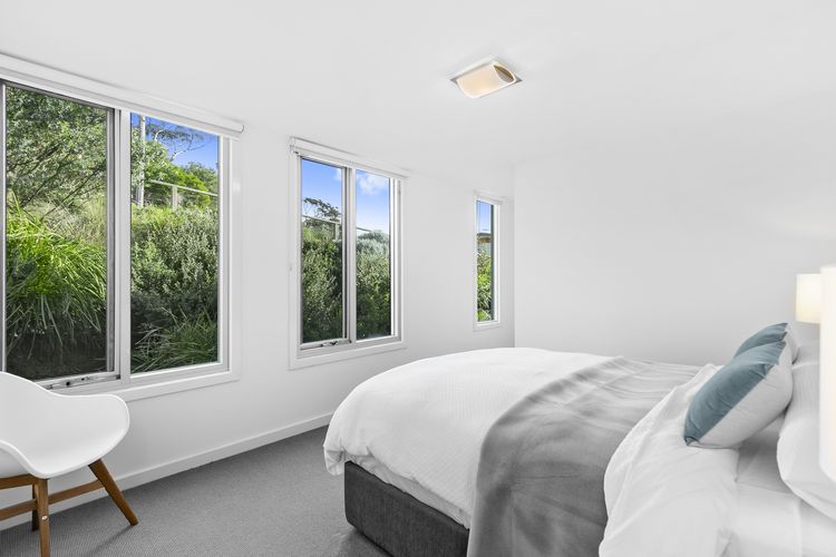 Point Grey Apartment 16