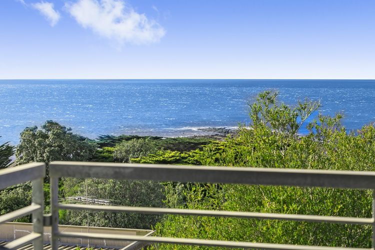 Point Grey Apartment 16