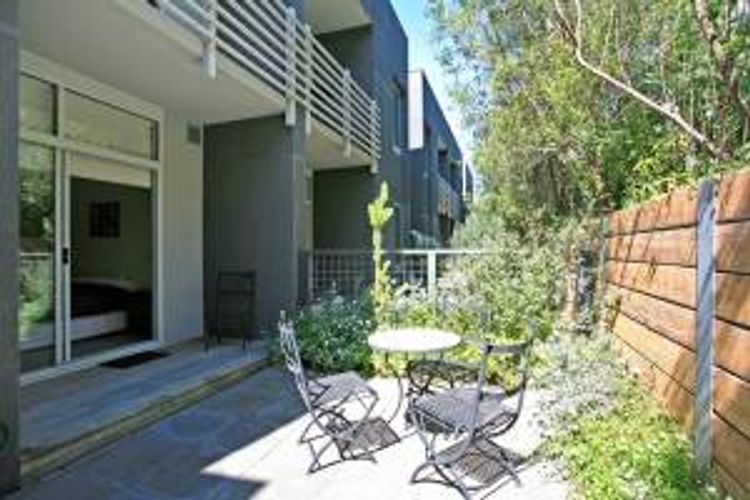 Apartment 21 Kalimna