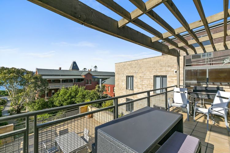 Apartment 28 Pacific Apartments